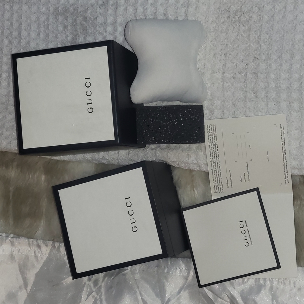 Gucci Black and White Gift Box Set With Envelope And Papers (Empty)